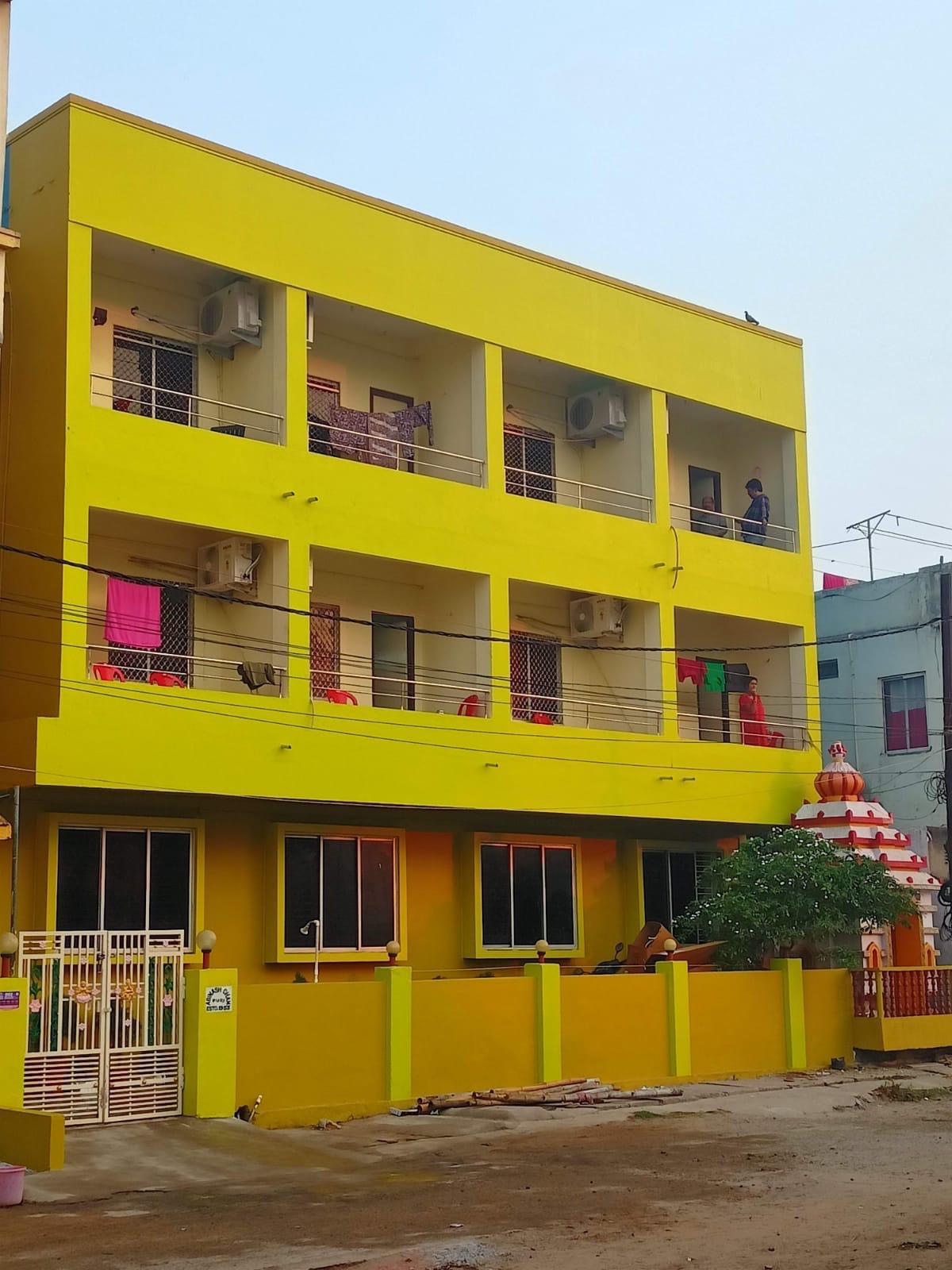 Hotel Abhinash Dham Exterior